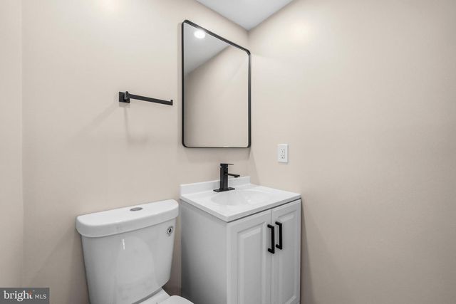 8810 RUSTBURG CIR, Gaithersburg, MD 20886