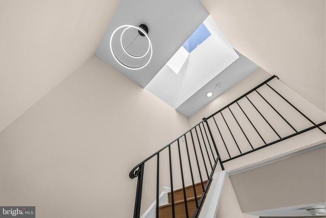 8810 RUSTBURG CIR, Gaithersburg, MD 20886