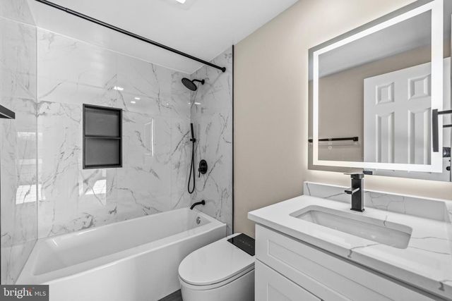 8810 RUSTBURG CIR, Gaithersburg, MD 20886