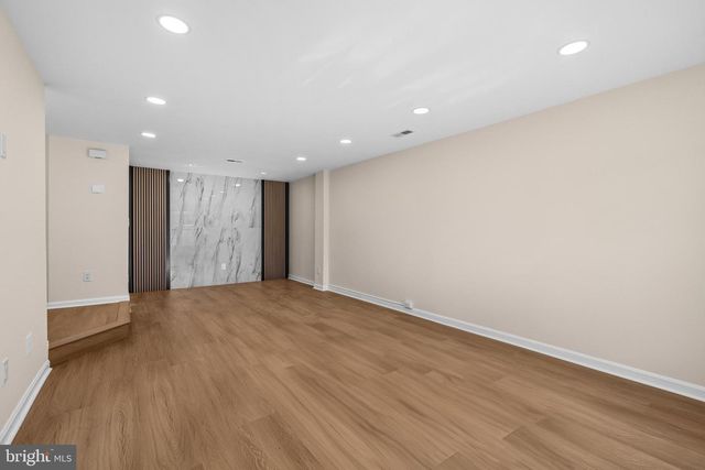 8810 RUSTBURG CIR, Gaithersburg, MD 20886