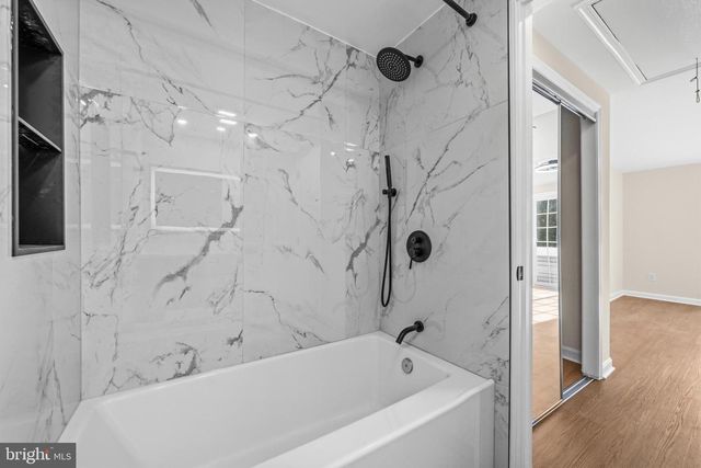 8810 RUSTBURG CIR, Gaithersburg, MD 20886