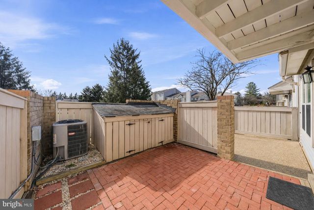 8810 RUSTBURG CIR, Gaithersburg, MD 20886