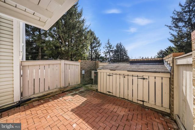 8810 RUSTBURG CIR, Gaithersburg, MD 20886