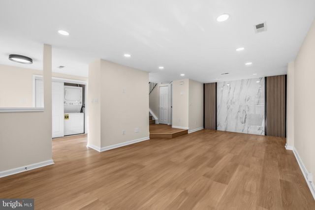 8810 RUSTBURG CIR, Gaithersburg, MD 20886