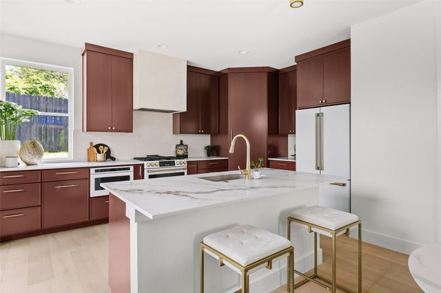 5104 Stone Gate DR 3, Austin, TX 78721