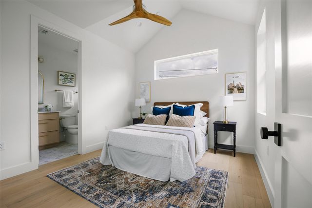 5104 Stone Gate DR 3, Austin, TX 78721