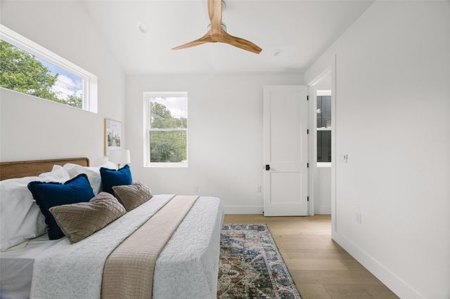 5104 Stone Gate DR 3, Austin, TX 78721