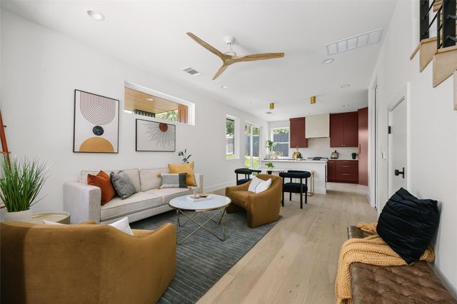 5104 Stone Gate DR 3, Austin, TX 78721