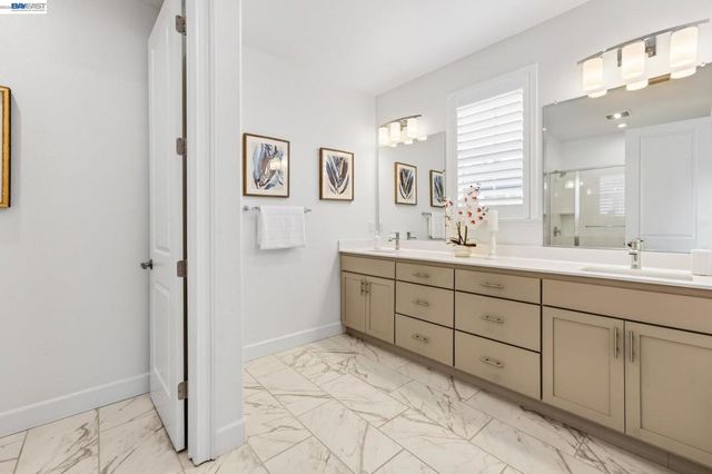 241 N N St, Livermore, CA 94551