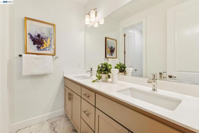 241 N N St, Livermore, CA 94551