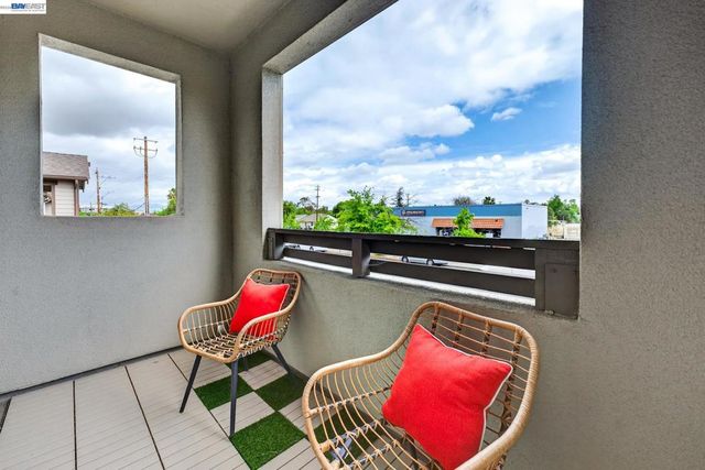 241 N N St, Livermore, CA 94551