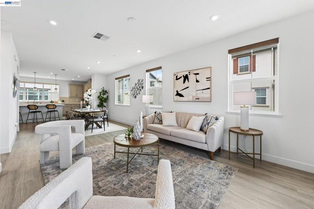 241 N N St, Livermore, CA 94551