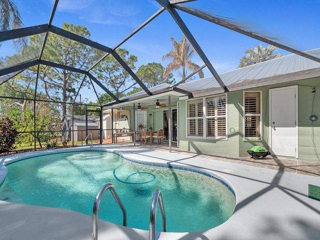 6740 51st Avenue, Vero Beach, FL 32967