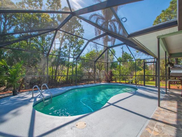 6740 51st Avenue, Vero Beach, FL 32967