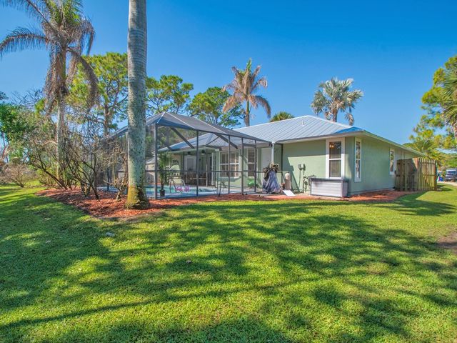 6740 51st Avenue, Vero Beach, FL 32967