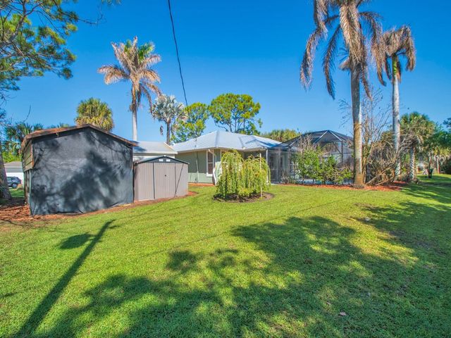 6740 51st Avenue, Vero Beach, FL 32967