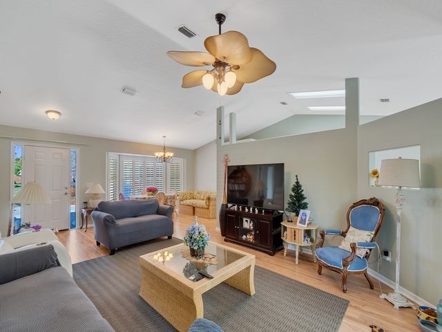 6740 51st Avenue, Vero Beach, FL 32967