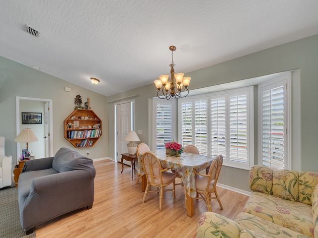 6740 51st Avenue, Vero Beach, FL 32967