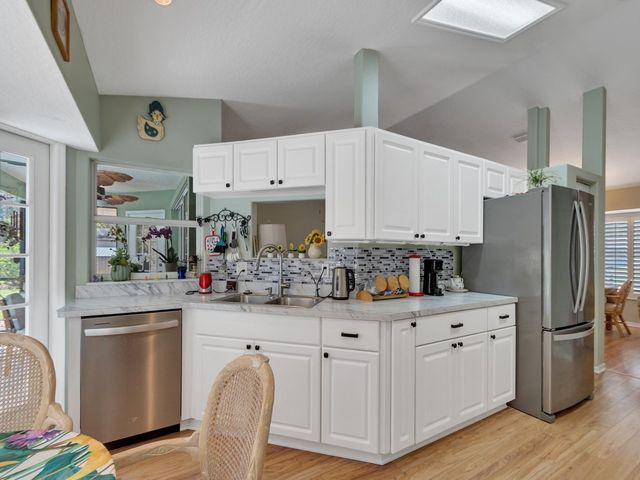 6740 51st Avenue, Vero Beach, FL 32967