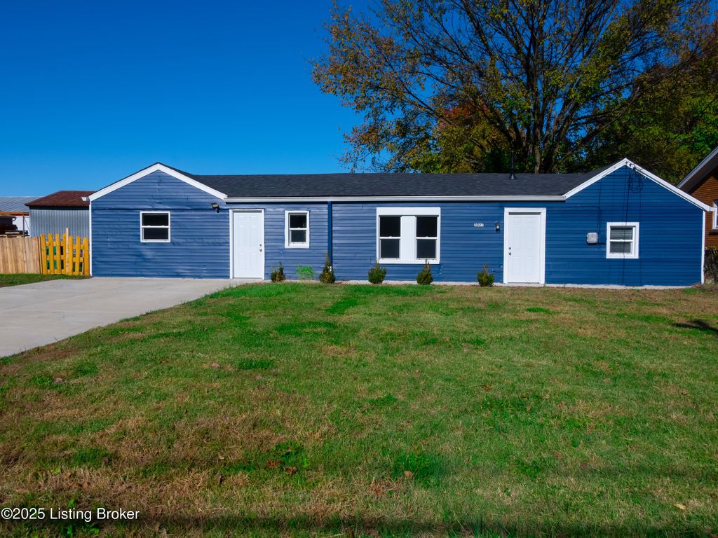 2021 Appleton Ln, Louisville, KY 40216