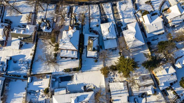 19512 McLaughlin Avenue, Hollis, NY 11423