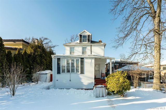 19512 McLaughlin Avenue, Hollis, NY 11423