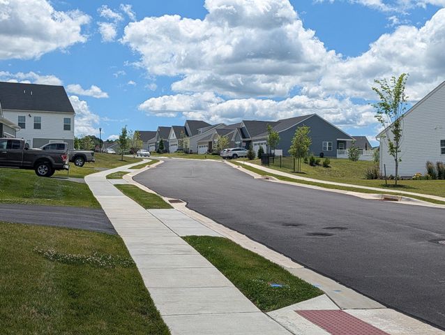 223 LETITIA MANOR DR, West Grove, PA 19390