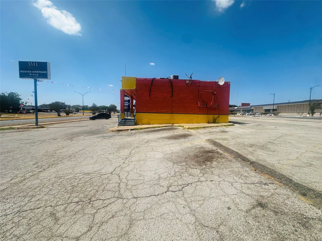 4753 E Lancaster Avenue 103, Fort Worth, TX 76103 — photo 3