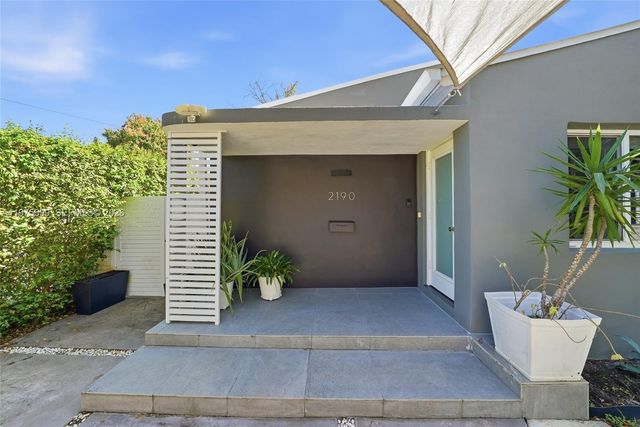 2190 SW 20th St, Miami, FL 33145