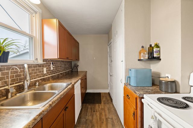 305 1st Street, Gilbert, IA 50105