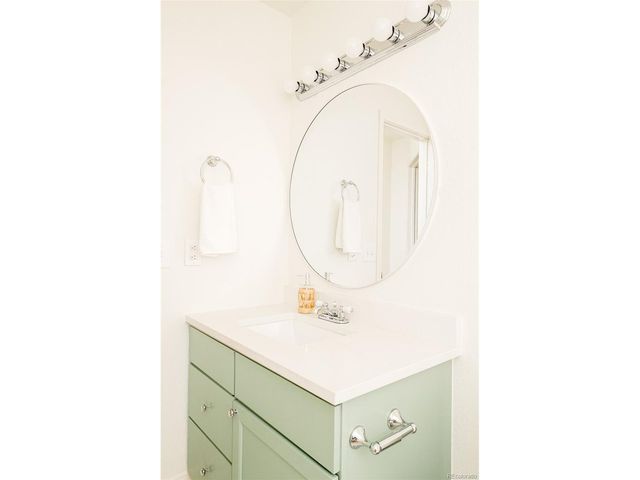 8751 W Iliff Ave, Lakewood, CO 80227