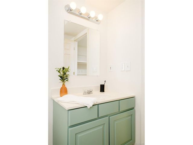 8751 W Iliff Ave, Lakewood, CO 80227