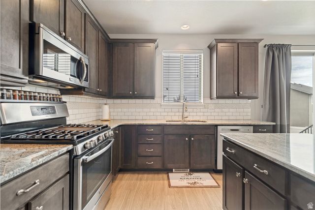 172 W STILLWATER DR, Saratoga Springs, UT 84045