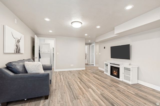 172 W STILLWATER DR, Saratoga Springs, UT 84045