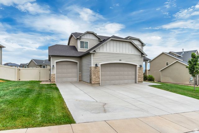 172 W STILLWATER DR, Saratoga Springs, UT 84045