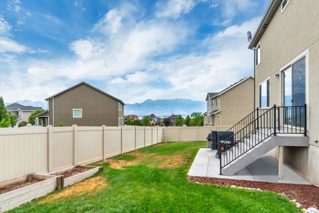 172 W STILLWATER DR, Saratoga Springs, UT 84045