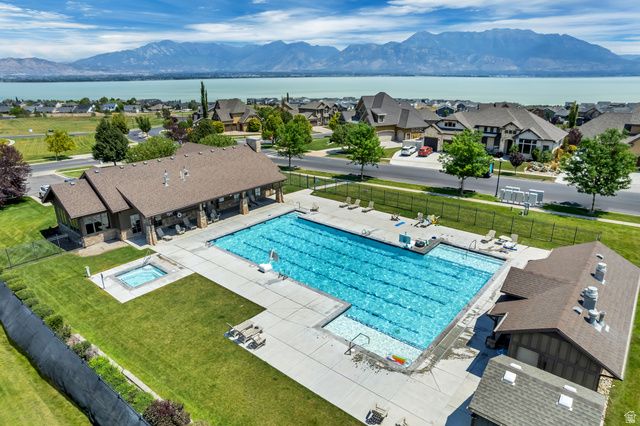 172 W STILLWATER DR, Saratoga Springs, UT 84045