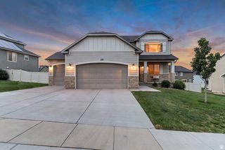 172 W STILLWATER DR, Saratoga Springs, UT 84045