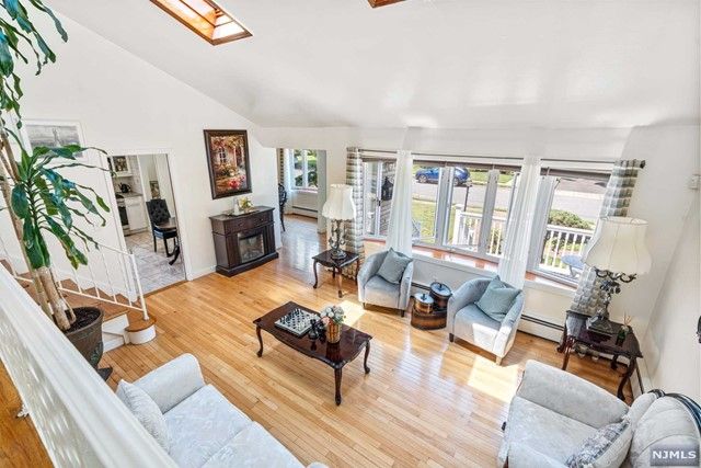571 Columbia Street, New Milford, NJ 07646