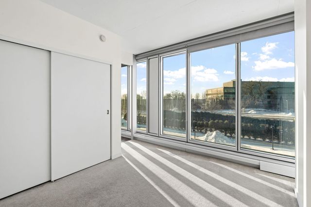 8161 33rd Avenue S 306, Bloomington, MN 55425