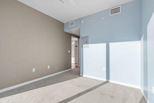 8161 33rd Avenue S 306, Bloomington, MN 55425