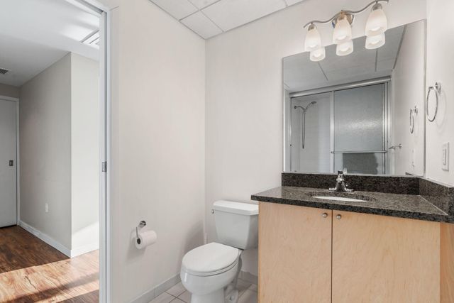 8161 33rd Avenue S 306, Bloomington, MN 55425