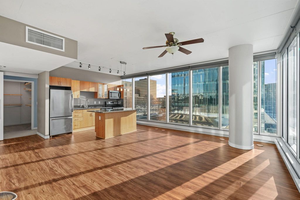 8161 33rd Avenue S 306, Bloomington, MN 55425