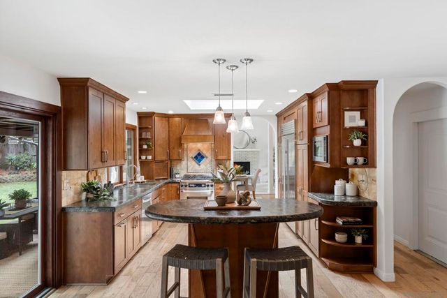 489 La Costa Ave, Encinitas, CA 92024