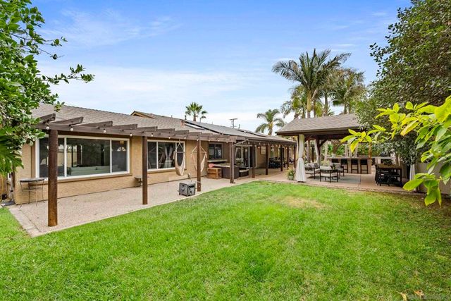 489 La Costa Ave, Encinitas, CA 92024