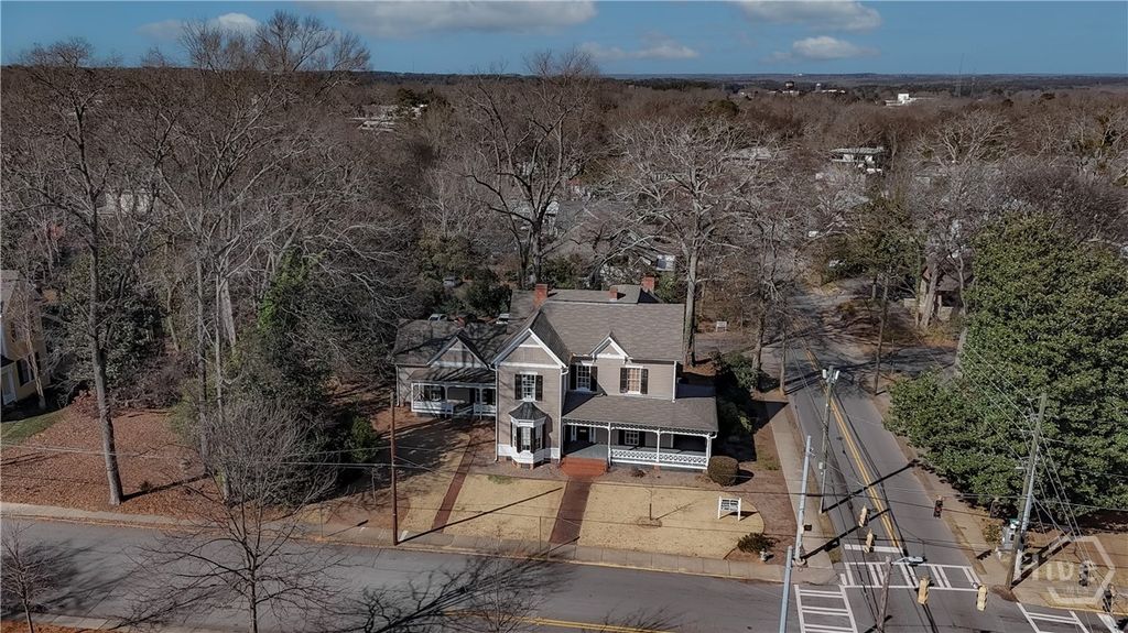 Image 4 of property listing at 524 Hill Street, Athens, GA 30601