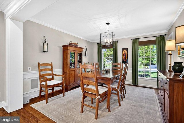 5 FAIRWAY DR, West Windsor, NJ 08550