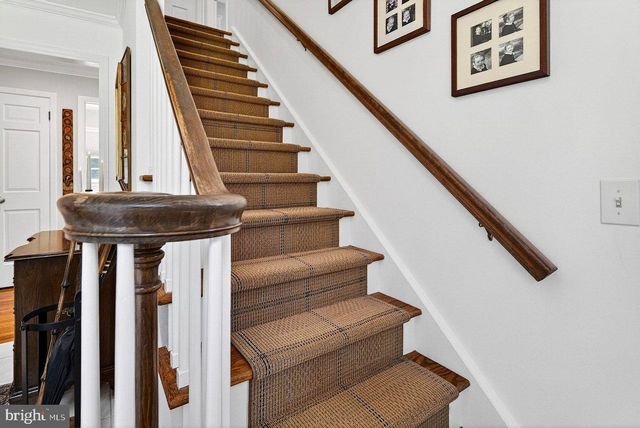 5 FAIRWAY DR, West Windsor, NJ 08550