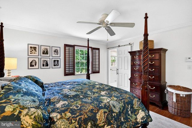 5 FAIRWAY DR, West Windsor, NJ 08550