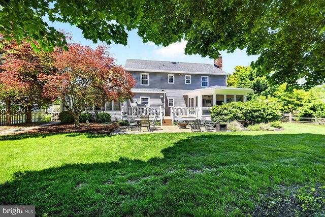 5 FAIRWAY DR, West Windsor, NJ 08550